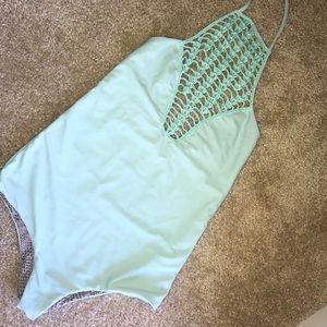 Small tide pool acacia one piece